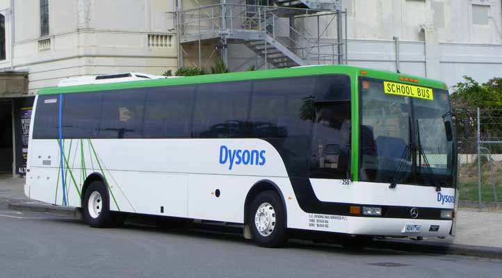 Dysons Mercedes OH1621 Autobus 250